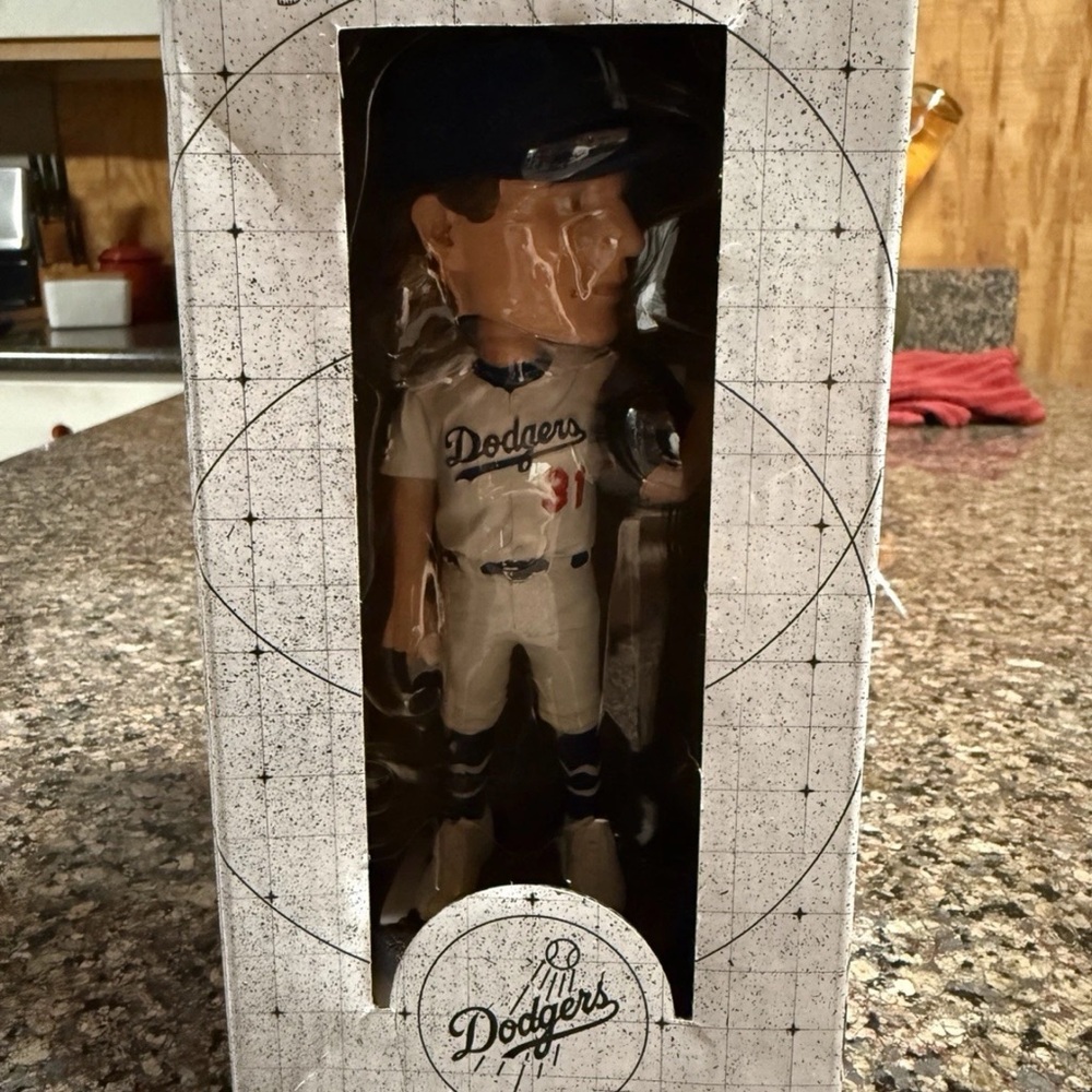 Tyler Glasnow Dodgers Bobblehead Stadium giveaway 9/18/25